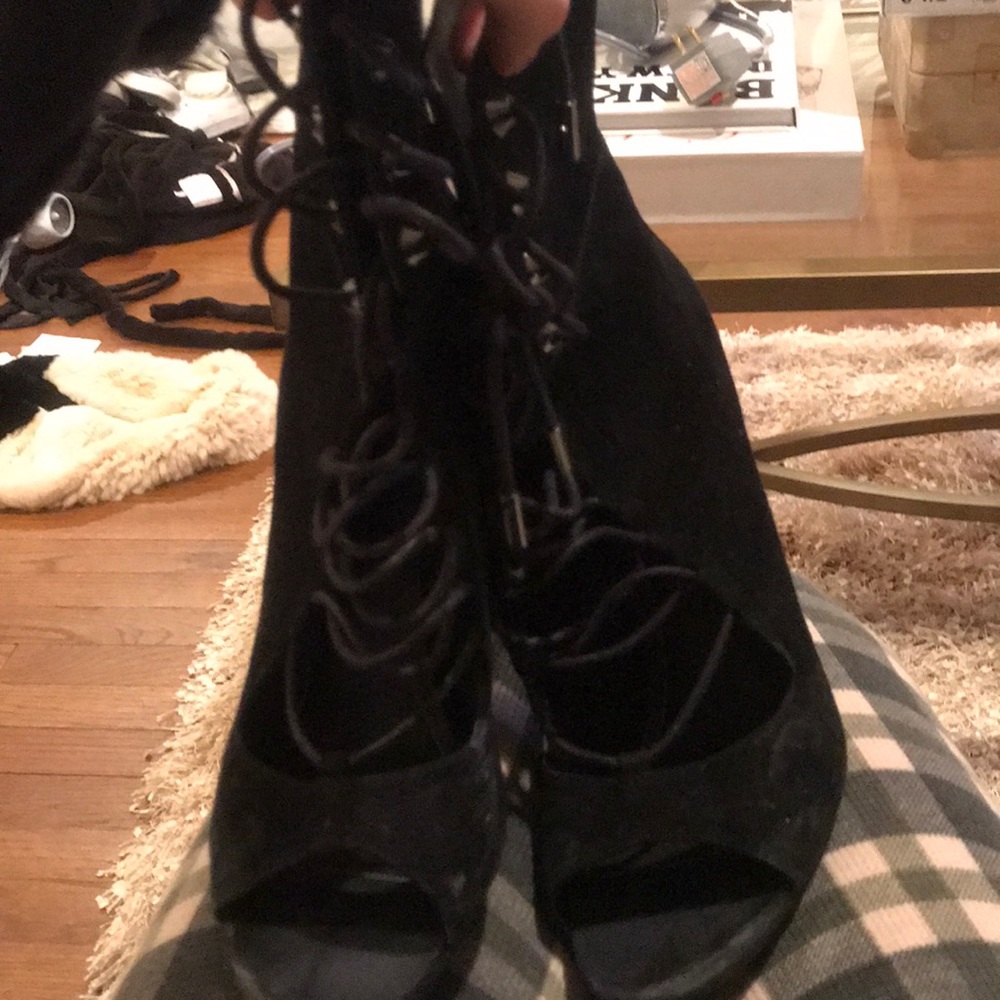 Kendall kylie lace up heel Bridget